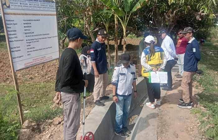 Memastikan Hasilnya Baik, Tim BBWS Brantas Lakukan Monev P3-TGAI di Bangkalan