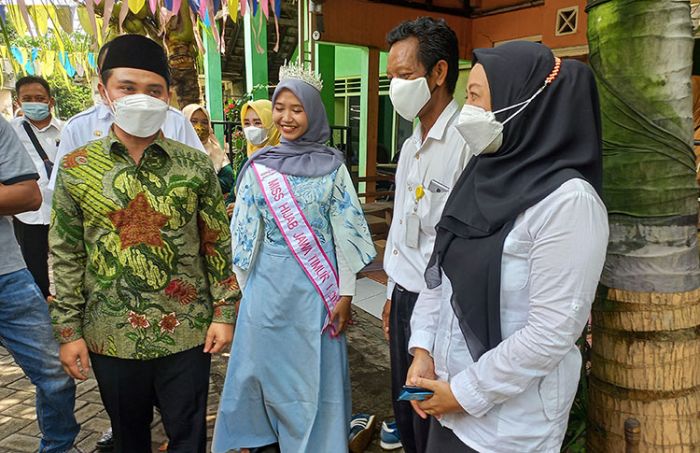 Wakil Bupati Mojokerto Dukung Nurul Iftitah di Grand Final Miss Hijab Indonesia 2021 Wakil Bupati Mojokerto Dukung Nurul Iftitah di Grand Final Miss Hijab Indonesia 2021