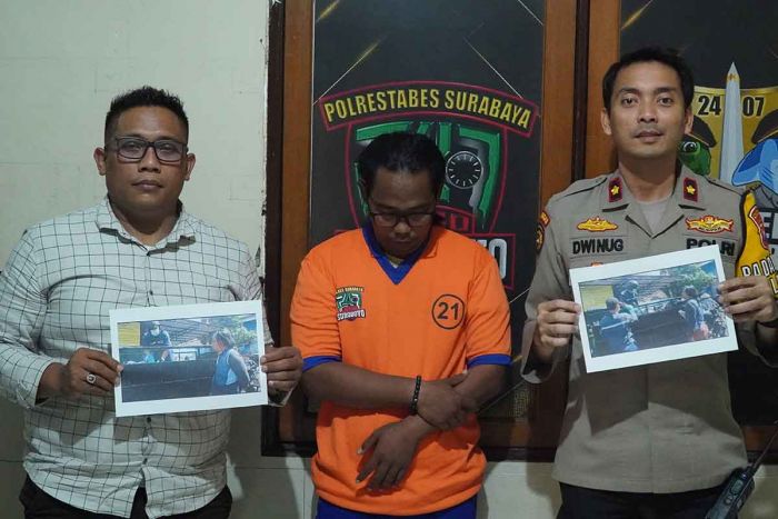 Wartawan Otak Pencurian Limbah Medis RSUD dr. Soewandhie Jadi Tersangka Wartawan Otak Pencurian Limbah Medis RSUD dr. Soewandhie Jadi Tersangka