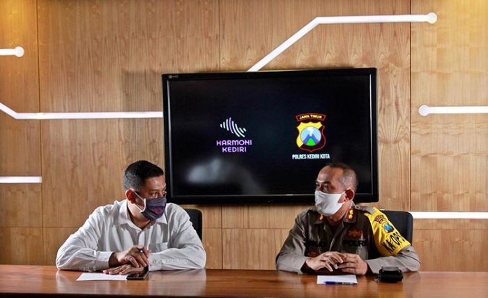Kapolres Kediri Kota Imbau Masyarakat agar Jadi Polisi Bagi Dirinya Sendiri Kapolres Kediri Kota Imbau Masyarakat agar Jadi Polisi Bagi Dirinya Sendiri