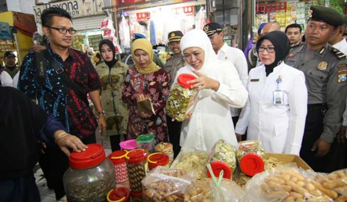 Gubernur Khofifah Cek Harga Sembako di Pasar Besar Madiun