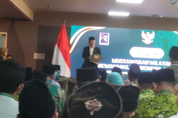 Pimpin Doa Muswil DMI Jatim, Kiai Asep Ajak Ramaikan Shalat Malam dan Subuh Berjemaah Pimpin Doa Muswil DMI Jatim, Kiai Asep Ajak Ramaikan Shalat Malam dan Subuh Berjemaah