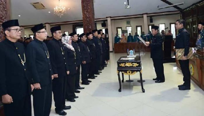 Lantik 12 Pejabat, Bupati Fadeli Janjikan Kenaikan TPP Lantik 12 Pejabat, Bupati Fadeli Janjikan Kenaikan TPP