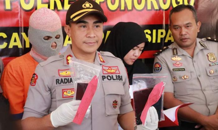 Penyebar Video Asusila di Ponorogo Berhasil Diringkus Polisi Penyebar Video Asusila di Ponorogo Berhasil Diringkus Polisi
