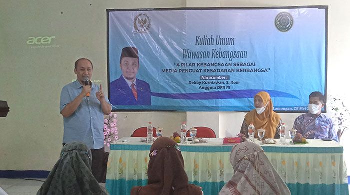 Anggota DPR RI ini Berikan Kuliah Umum di ITB Ahmad Dahlan Lamongan Anggota DPR RI ini Berikan Kuliah Umum di ITB Ahmad Dahlan Lamongan