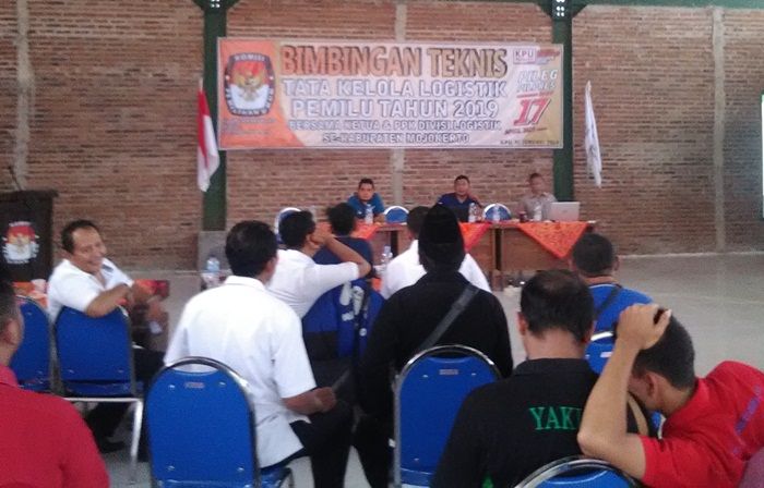 Pastikan Distribusi Lancar, KPU Mojokerto Gelar Bimtek Tata Kelola Logistik Pemilu Pastikan Distribusi Lancar, KPU Mojokerto Gelar Bimtek Tata Kelola Logistik Pemilu