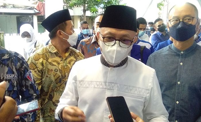 DPW PAN Jatim Gelar Jumat Berkah Bersama Ketua Umum Zulkifli Hasan DPW PAN Jatim Gelar Jumat Berkah Bersama Ketua Umum Zulkifli Hasan