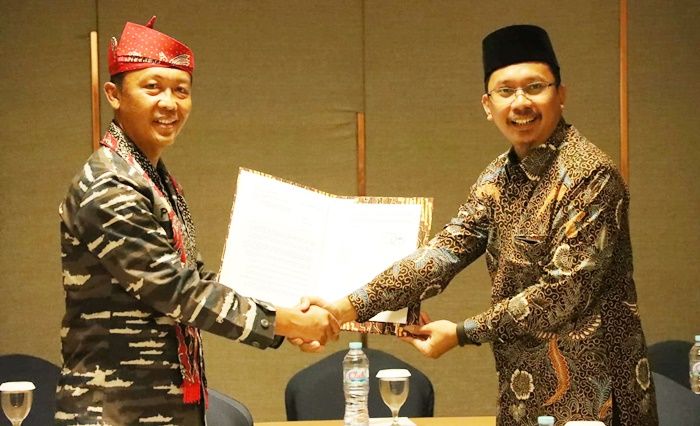 Pemanfaatan Lahan Aloha Disetujui TNI AL, Bupati Sidoarjo: Proyek Fly Over Aloha Sesuai Target Pemanfaatan Lahan Aloha Disetujui TNI AL, Bupati Sidoarjo: Proyek Fly Over Aloha Sesuai Target
