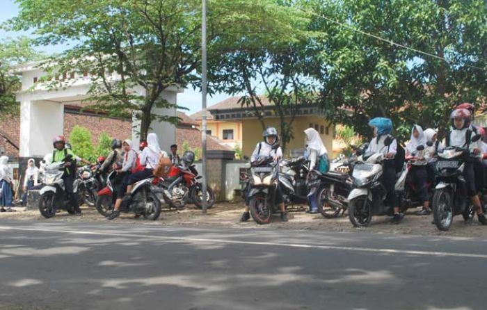 Kasatlantas Baru Polres Ngawi Programkan Razia di Sekolah Kasatlantas Baru Polres Ngawi Programkan Razia di Sekolah