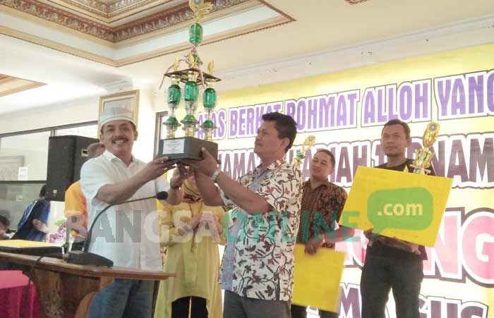 Getol Gelorakan Hidup Sehat, Gus Syaf Apresiasi Juara Turnamen Voli Rejoagung