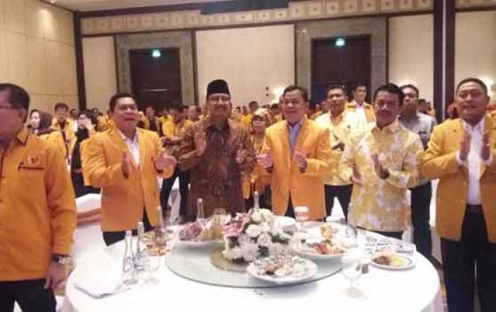 Kodrat Sunyoto Terpilih Secara Aklamasi dalam Musda MKGR Jatim Kodrat Sunyoto Terpilih Secara Aklamasi dalam Musda MKGR Jatim
