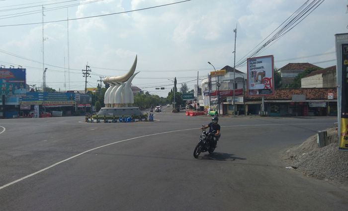 Usai Didemo PKL, Pemkab Ngawi Longgarkan Mobilitas, Jalan Yos Sudarso Dibuka Usai Didemo PKL, Pemkab Ngawi Longgarkan Mobilitas, Jalan Yos Sudarso Dibuka