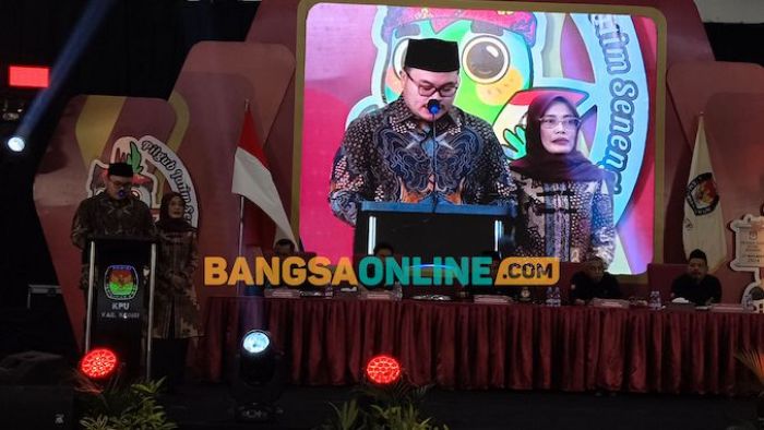 KPU Kabupaten Kediri Tetapkan Bupati dan Wakil Terpilih, Dhito-Dewi KPU Kabupaten Kediri Tetapkan Bupati dan Wakil Terpilih, Dhito-Dewi