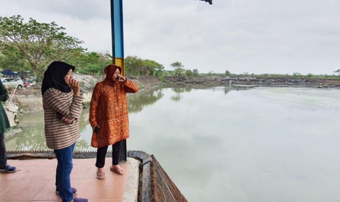 Libur Tahun Baru, Wali Kota Risma Cek Rumah Pompa di Kawasan Timur Surabaya