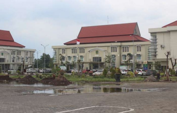 Kompleks Raci Semakin Rindang Kompleks Raci Semakin Rindang