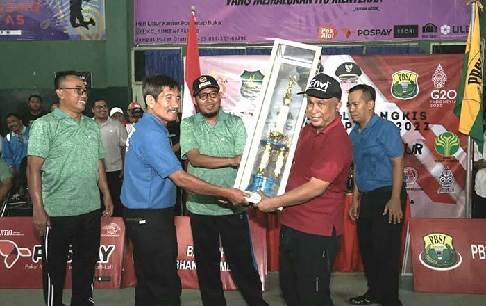 Buka Kejuaraan Bulutangkis, Bupati Sumenep Berharap Lahirkan Atlet Berprestasi Buka Kejuaraan Bulutangkis, Bupati Sumenep Berharap Lahirkan Atlet Berprestasi