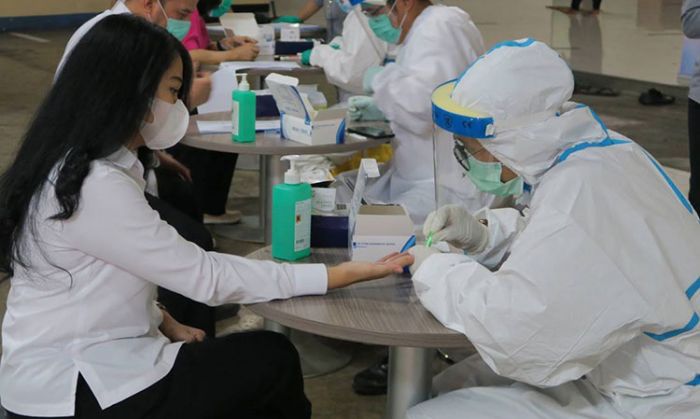 Cegah Penularan Covid-19, Minarak Brantas Gas Gelar Rapid Test Bagi Karyawan Cegah Penularan Covid-19, Minarak Brantas Gas Gelar Rapid Test Bagi Karyawan