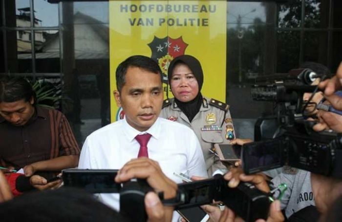 Kasatreskrim Polrestabes Surabaya Imbau Warga Surabaya Tetap Waspada Selama Mudik Lebaran 2017 Kasatreskrim Polrestabes Surabaya Imbau Warga Surabaya Tetap Waspada Selama Mudik Lebaran 2017