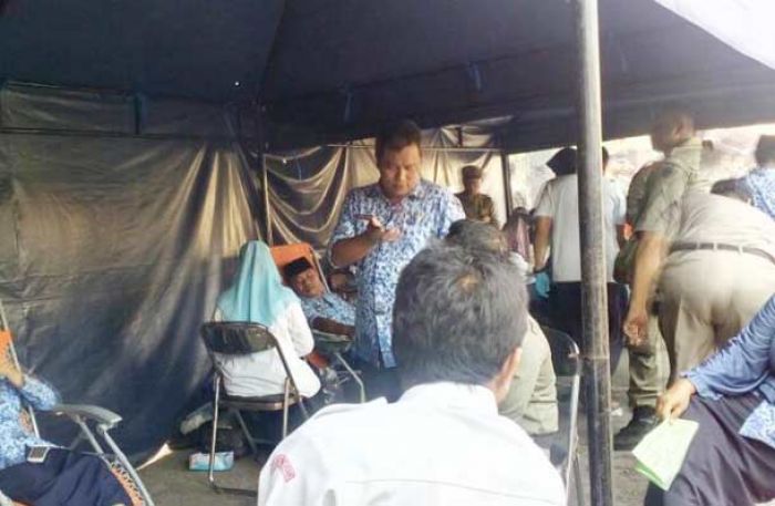 Satpol PP Pamekasan Gelar Donor Darah Satpol PP Pamekasan Gelar Donor Darah