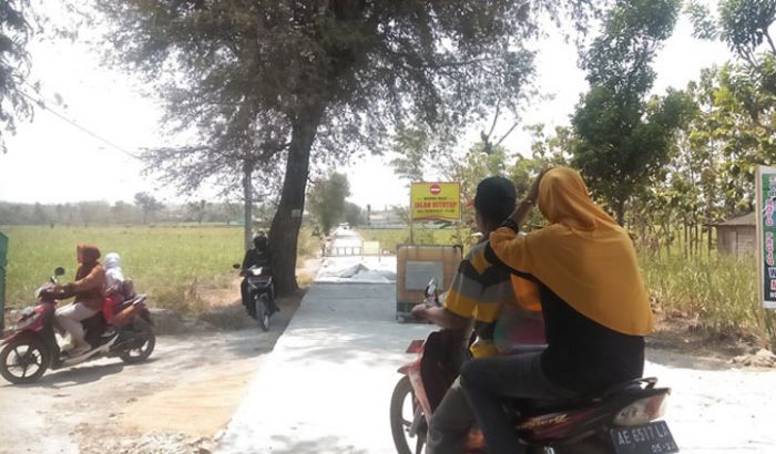 Perbaikan Jalan Desa di Pitu Ngawi Terhambat Pencairan Anggaran Perbaikan Jalan Desa di Pitu Ngawi Terhambat Pencairan Anggaran