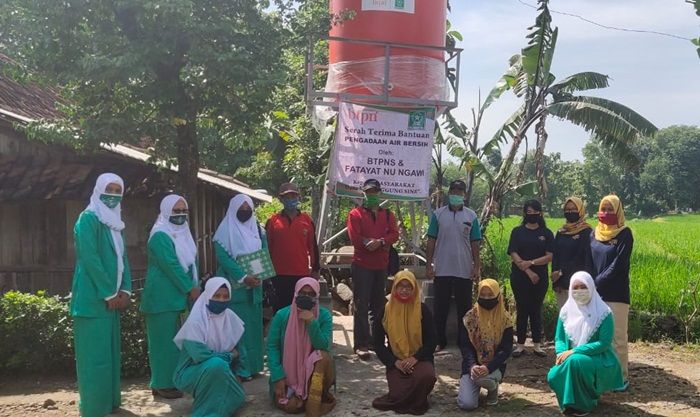 Fatayat Ngawi Gandeng BTPNS Kembali Serahkan Bantuan Tandon Air Fatayat Ngawi Gandeng BTPNS Kembali Serahkan Bantuan Tandon Air