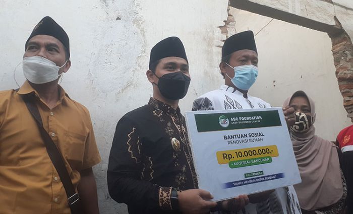 Gencarkan Misi Kemanusiaan, Gus Barra Berikan Santunan untuk Keluarga Korban Meninggal Akibat Corona