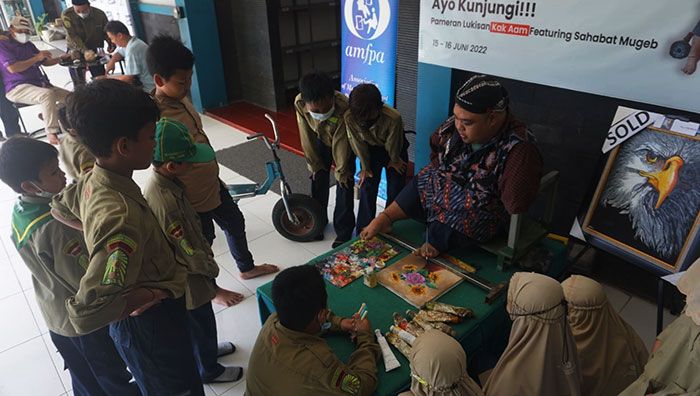 Peduli Difabel, SD Muhammadiyah 1 GKB Gelar Pameran Lukisan dan Galang Donasi Peduli Difabel, SD Muhammadiyah 1 GKB Gelar Pameran Lukisan dan Galang Donasi
