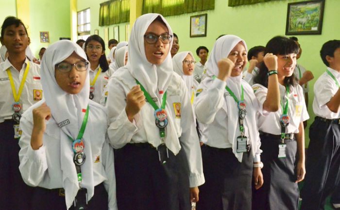 Permudah PPDB SD-SMPN, Dispendik Surabaya Sediakan Aplikasi Berbasis Android Permudah PPDB SD-SMPN, Dispendik Surabaya Sediakan Aplikasi Berbasis Android