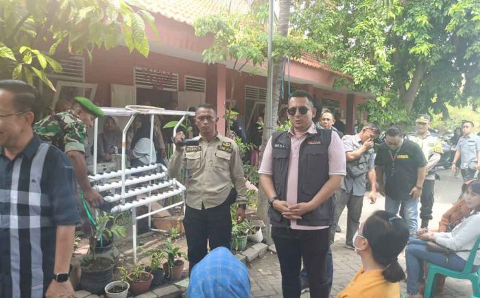 Pj Wali Kota Mojokerto Kunjungi Sejumlah TPS saat Pilkada 2024 Pj Wali Kota Mojokerto Kunjungi Sejumlah TPS saat Pilkada 2024