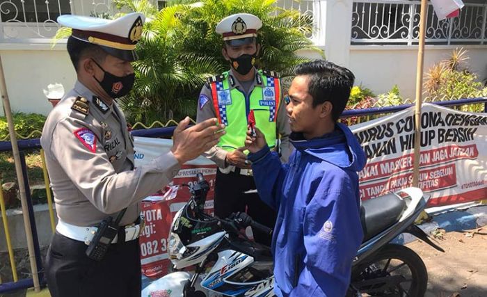 ​Disiplinkan Masyarakat, Polres Probolinggo Kota Gelar Razia Masker