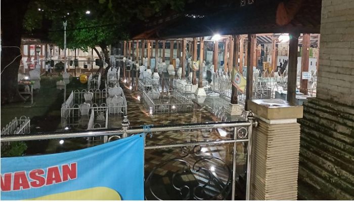Hujan Deras, Area Makam Syekh Maulana Malik Ibrahim Terendam Hujan Deras, Area Makam Syekh Maulana Malik Ibrahim Terendam