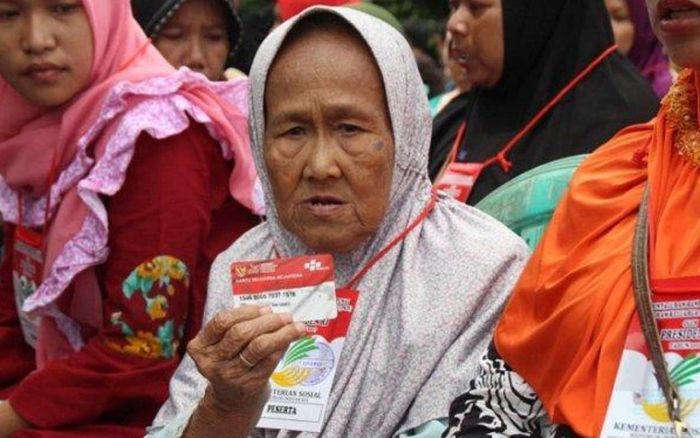 Pemerintah Salurkan Segera Bansos, Ini Kriteria Penerima PKH, BLT dan BPNT Pemerintah Salurkan Segera Bansos, Ini Kriteria Penerima PKH, BLT dan BPNT