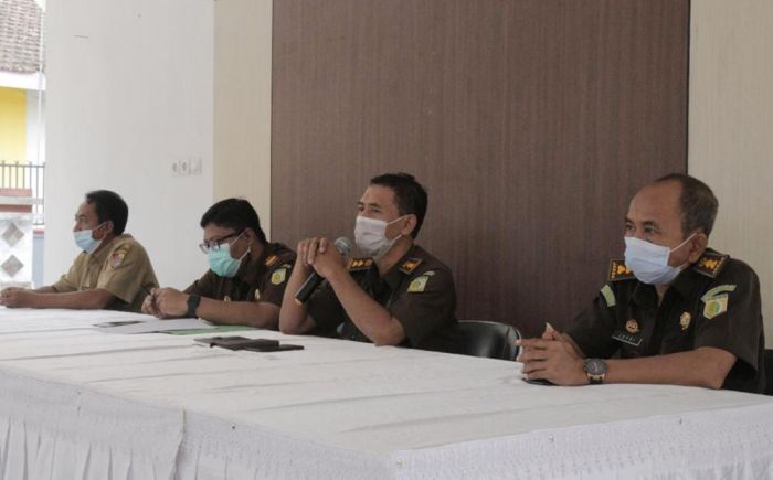 Kejari Jember Tekankan Hasil TKD Harus Masuk Rekening Desa Kejari Jember Tekankan Hasil TKD Harus Masuk Rekening Desa