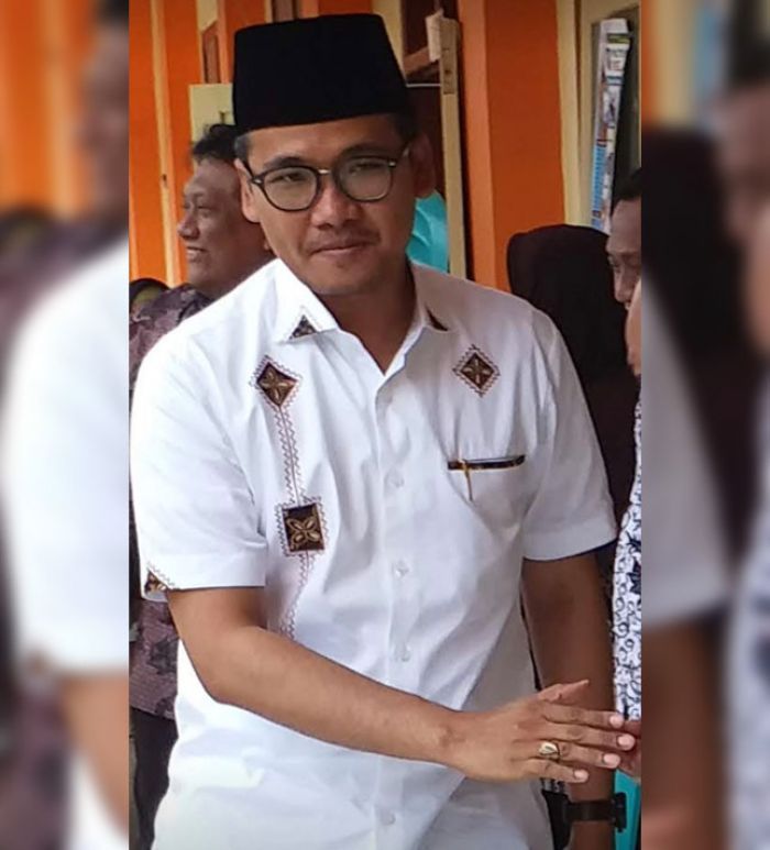 Bupati Bangkalan Non-Aktif Divonis 9 Tahun Penjara dan Denda Rp300 Juta Bupati Bangkalan Non-Aktif Divonis 9 Tahun Penjara dan Denda Rp300 Juta