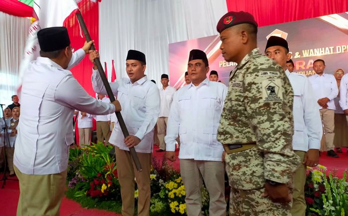 Ketua DPD Gerindra Jatim Minta Rusdi Sutejo Rangkul Pemilih Milenial Ketua DPD Gerindra Jatim Minta Rusdi Sutejo Rangkul Pemilih Milenial