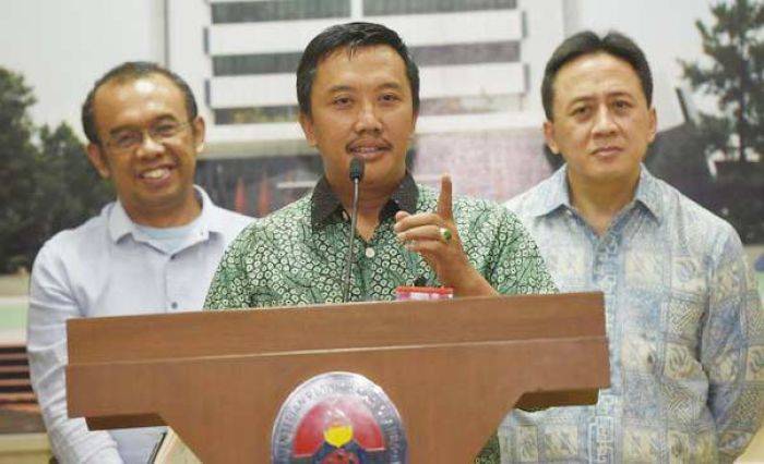 Menpora Siapkan Tiga Permen soal Sepak Bola, FIFA Beri Rekomendasi PSSI Gelar KLB Menpora Siapkan Tiga Permen soal Sepak Bola, FIFA Beri Rekomendasi PSSI Gelar KLB