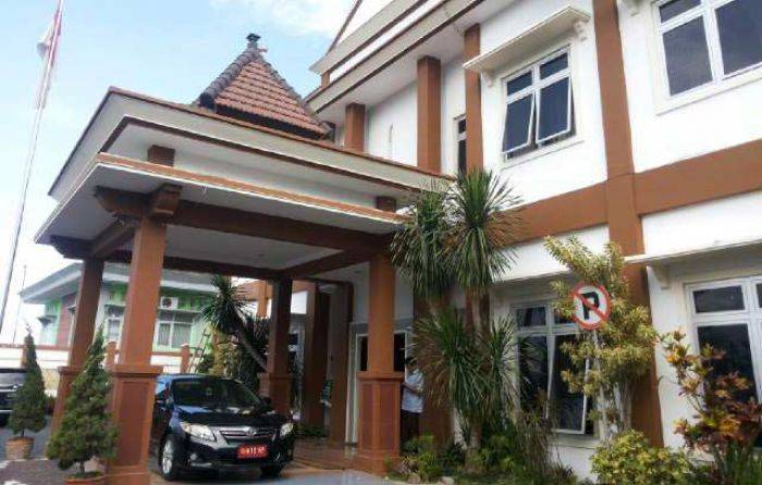 Selidiki Dugaan Korupsi Pembangunan Puskesmas Batu, Tim Kejati Pinjam Kantor Kejari Selidiki Dugaan Korupsi Pembangunan Puskesmas Batu, Tim Kejati Pinjam Kantor Kejari