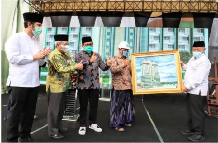 Dukung Pembangunan Menara 17 PWNU, PDIP Jatim Sumbang Rp 500 Juta Dukung Pembangunan Menara 17 PWNU, PDIP Jatim Sumbang Rp 500 Juta