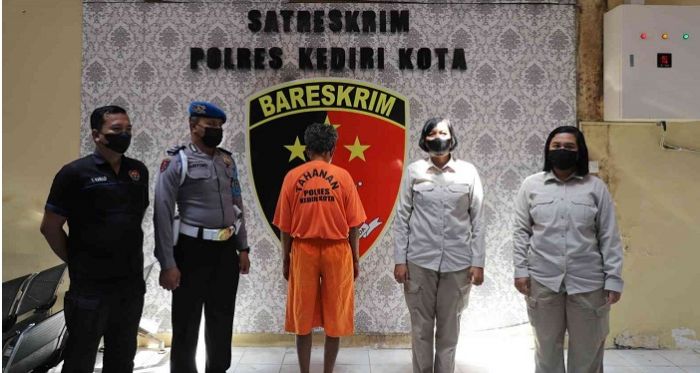 Kakek Bejat, Nodai Cucu Sendiri Berkali-kali hingga Hamil Kakek Bejat, Nodai Cucu Sendiri Berkali-kali hingga Hamil