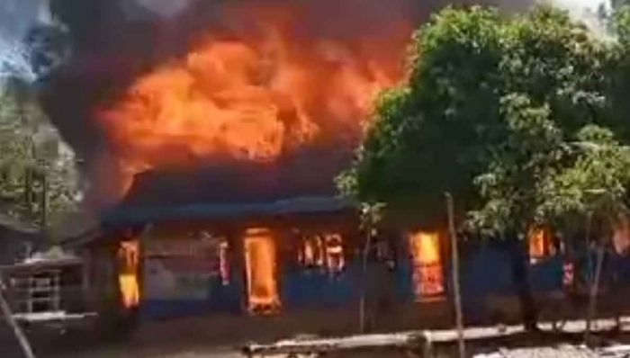 Ditinggal Pergi ke Sawah, 3 Rumah di Pamekasan Terbakar, Kerugian Capai Miliaran Rupiah Ditinggal Pergi ke Sawah, 3 Rumah di Pamekasan Terbakar, Kerugian Capai Miliaran Rupiah