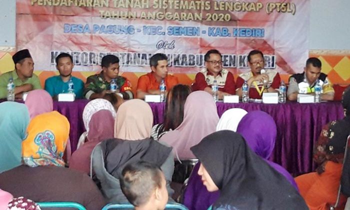Warga Pagung Kediri Ikuti Penyuluhan Pendaftaran Tanah Sistematis Lengkap Warga Pagung Kediri Ikuti Penyuluhan Pendaftaran Tanah Sistematis Lengkap