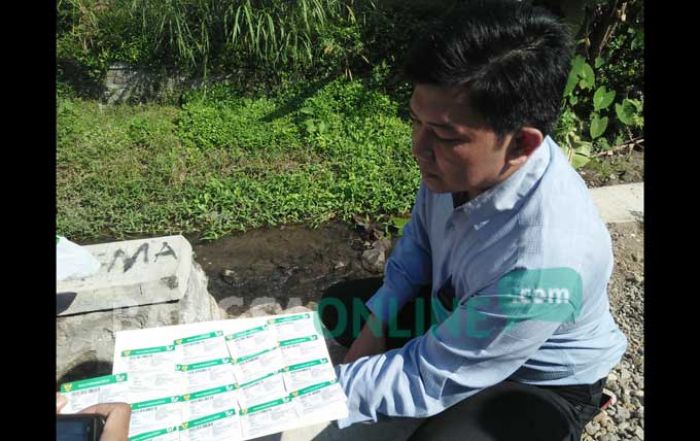 Ratusan KIS Warga Surabaya yang Ditemukan di Blitar Diduga Sengaja Dibuang Ratusan KIS Warga Surabaya yang Ditemukan di Blitar Diduga Sengaja Dibuang