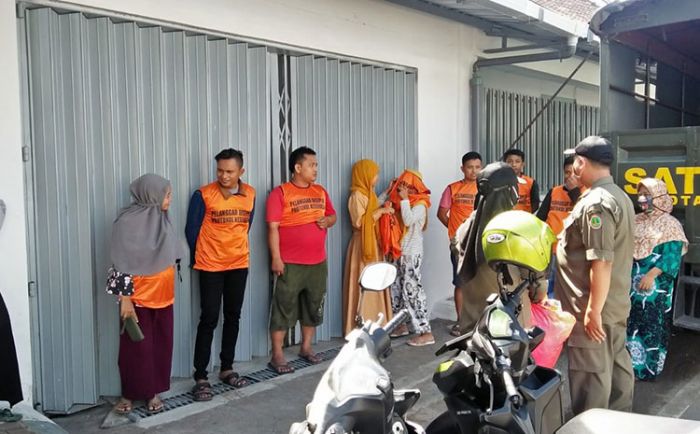 Tegakkan Disiplin Protokol Kesehatan, Pemkot Pasuruan Jaring 71 Pelanggar Saat Operasi Masker Tegakkan Disiplin Protokol Kesehatan, Pemkot Pasuruan Jaring 71 Pelanggar Saat Operasi Masker