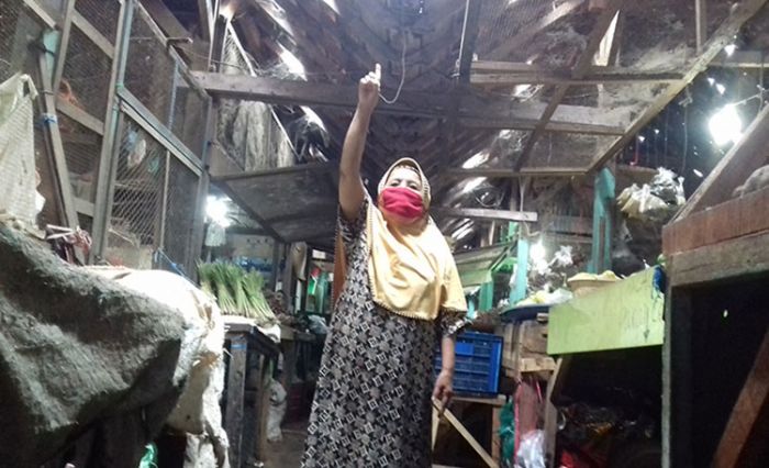 Musim Hujan, Pasar Baru Kota Probolinggo Bocor