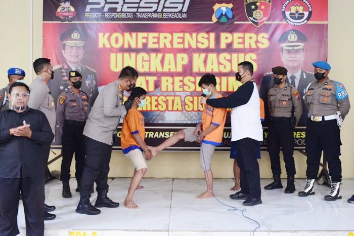 4 Pelaku Penganiayaan Pesilat Sudah Tertangkap, Mereka Mengaku Pukul Perut Korban Berkali-kali 4 Pelaku Penganiayaan Pesilat Sudah Tertangkap, Mereka Mengaku Pukul Perut Korban Berkali-kali