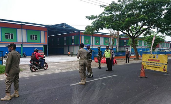 Kasus Covid-19 Melonjak, Forkopimda Bangkalan Gelar Penyekatan di Tiga Titik Kasus Covid-19 Melonjak, Forkopimda Bangkalan Gelar Penyekatan di Tiga Titik