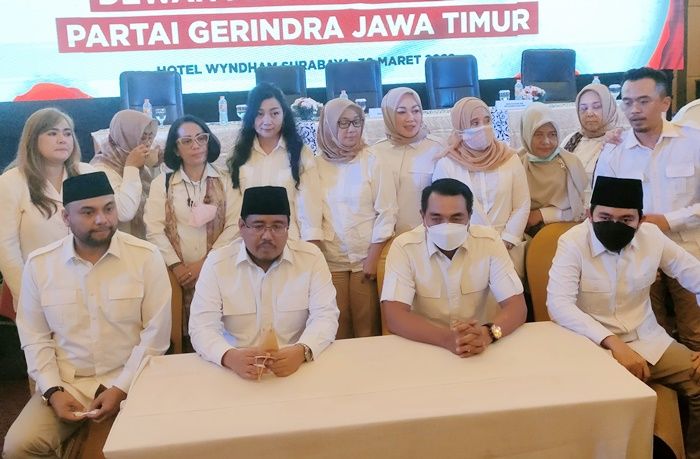 Simulasi LSI, Duet Prabowo - Khofifah Menang di Jatim Simulasi LSI, Duet Prabowo - Khofifah Menang di Jatim