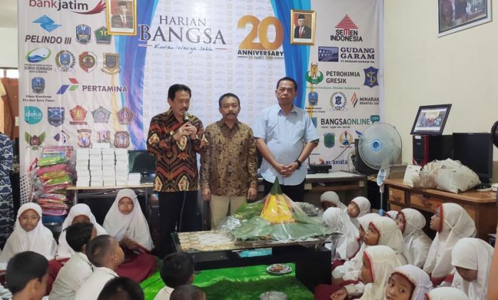 Hadiri Resepsi HUT ke-20, Plt Bupati Sidoarjo Apresiasi HARIAN BANGSA Istiqomah Santuni Yatim Piatu