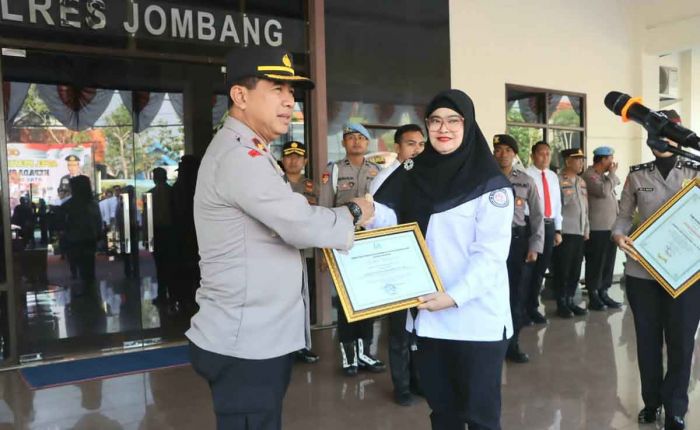 Polres Jombang Terima Penghargaan dari TRC PPAI