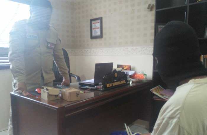 Curi 98 Kartu Perdana Senilai 30 Juta, Warga Wonotirto Blitar Dibekuk Polisi Curi 98 Kartu Perdana Senilai 30 Juta, Warga Wonotirto Blitar Dibekuk Polisi